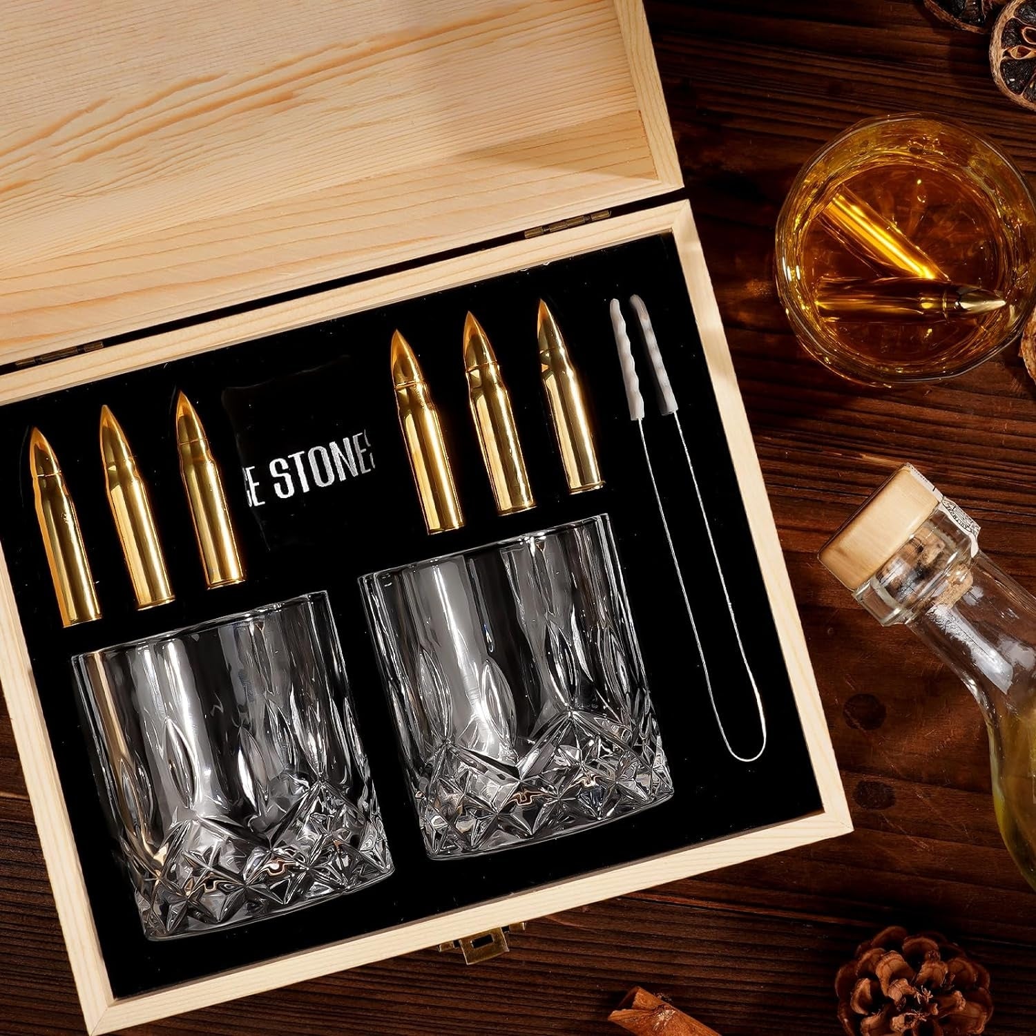 Whiskey Set Geschenke für Männer mit Gravur mit Whiskeygläser und Whiskysteine