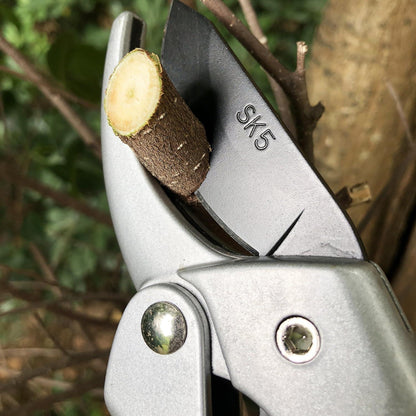 Amboss-Gartenschere für stärkeres und trockenes Holz bis 24 mm - Gonicc