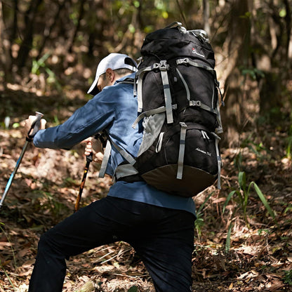 70L Trekkingrucksack mit Regenschutz und vielen Befestigungsmöglichkeiten