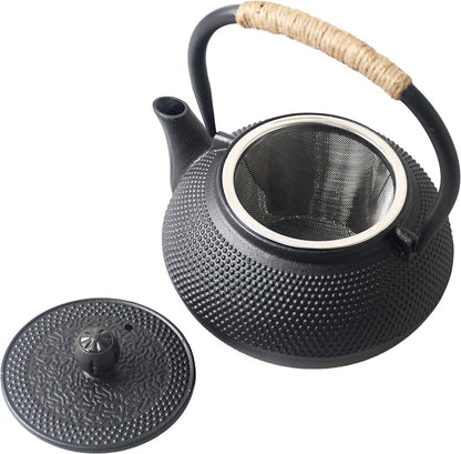Japanische Teekanne aus Gusseisen mit Edelstahl-Infuser, 800ml