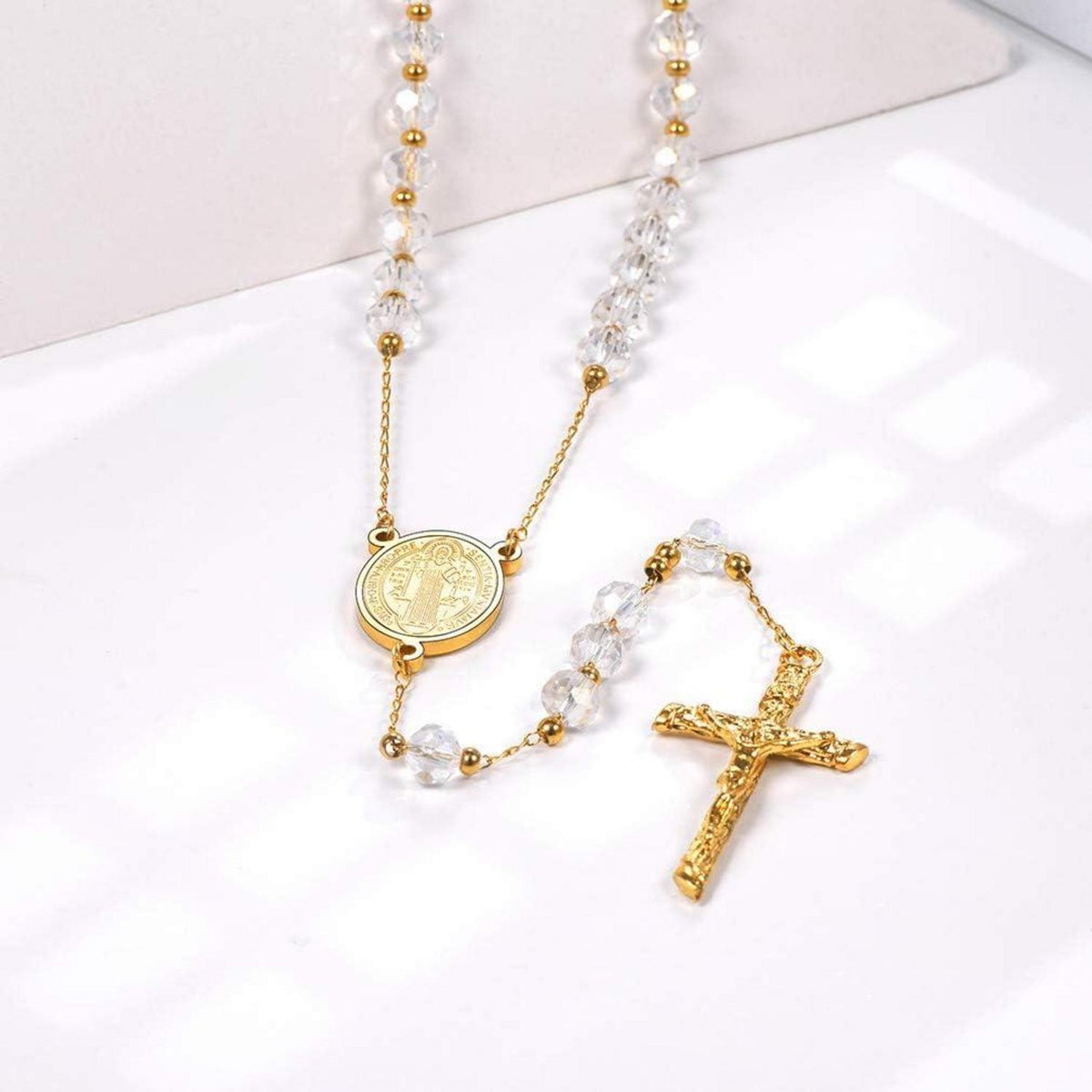 FaithHeart Damen Rosenkranz Halskette Heiliger Benedikt Anhänger Geschenkbox