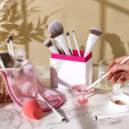 14-teiliges Makeup Pinselset mit Reiniger & Schwamm