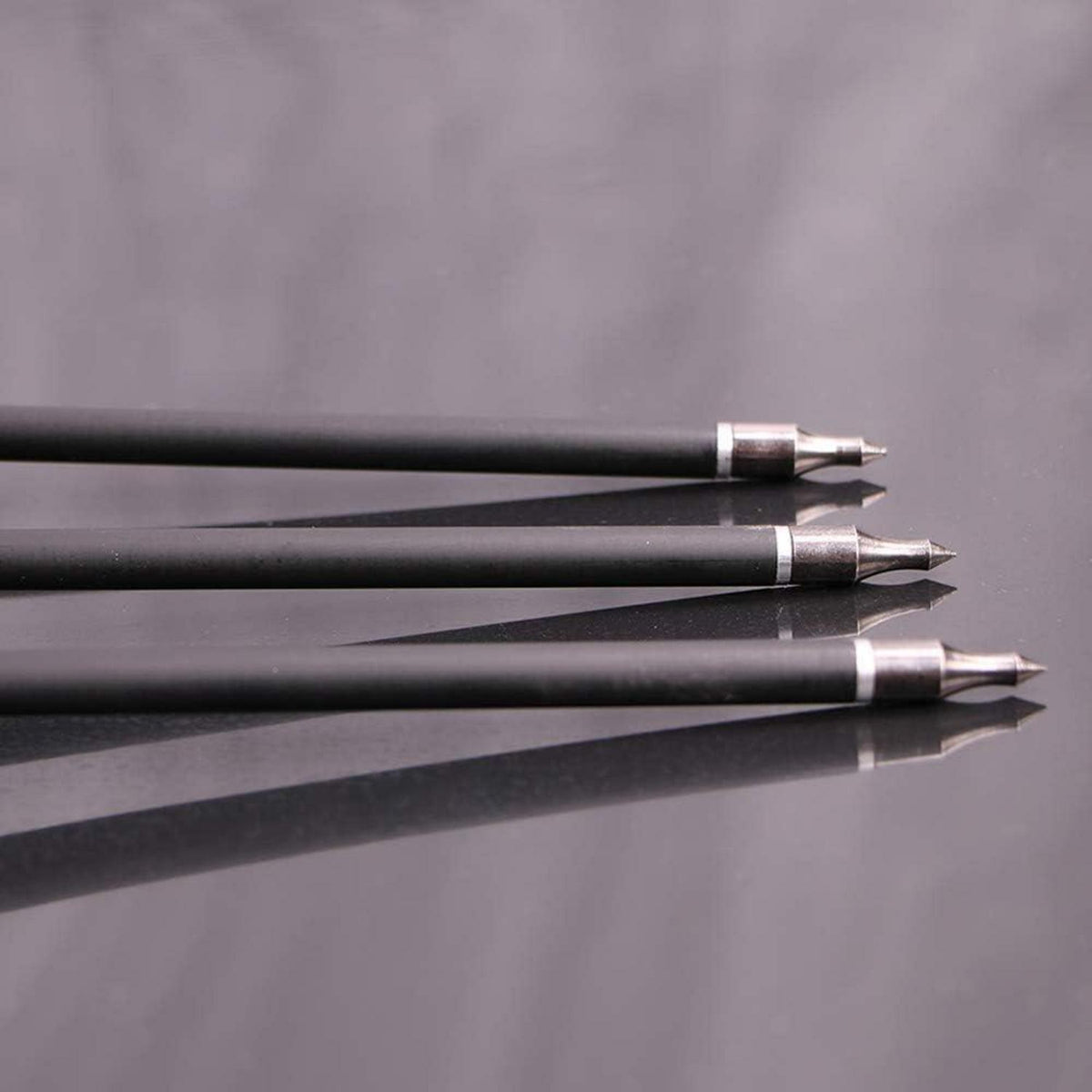 12er Carbonpfeile 30 Zoll für das Bogenschießen Erwachsene Jagd Bow Recurve