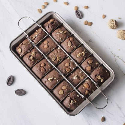 Brownie Backform mit Trennwänden – 31x20cm Backblech