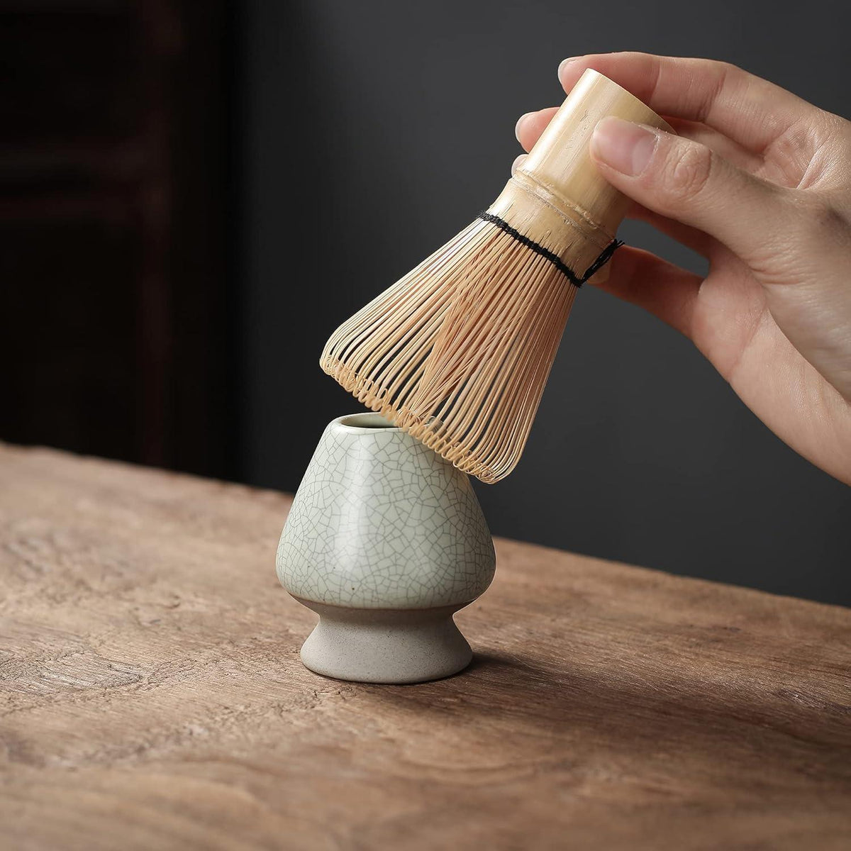 Japanisches Matcha-Teeset mit Bambus-Schneebesen, Löffel, Halter - 10