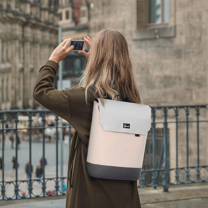 Eleganter Damenrucksack mit 15,6 Zoll Laptopfach - Rosa