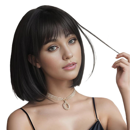 Kurze schwarze Bob Perücke mit Pony – Synthetisch & Vielseitig