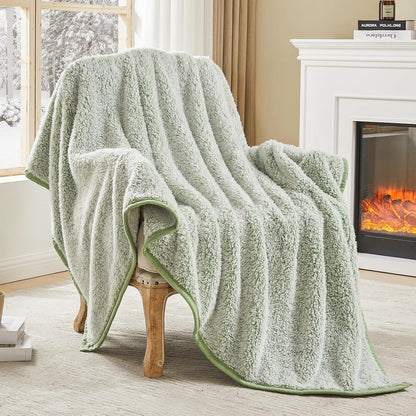 Sherpa Decke Queen Salbei – Kuschelig warm & weich
