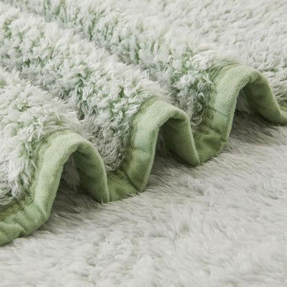 Sherpa Decke Queen Salbei – Kuschelig warm & weich