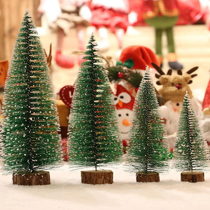 10er Set Mini Weihnachtsbaum Grün mit Schnee-Effekt und Holzbasis