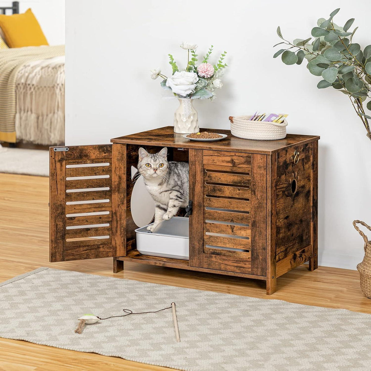Katzenklo Schrank Holz Jalousien-Stil Eisenfüßen