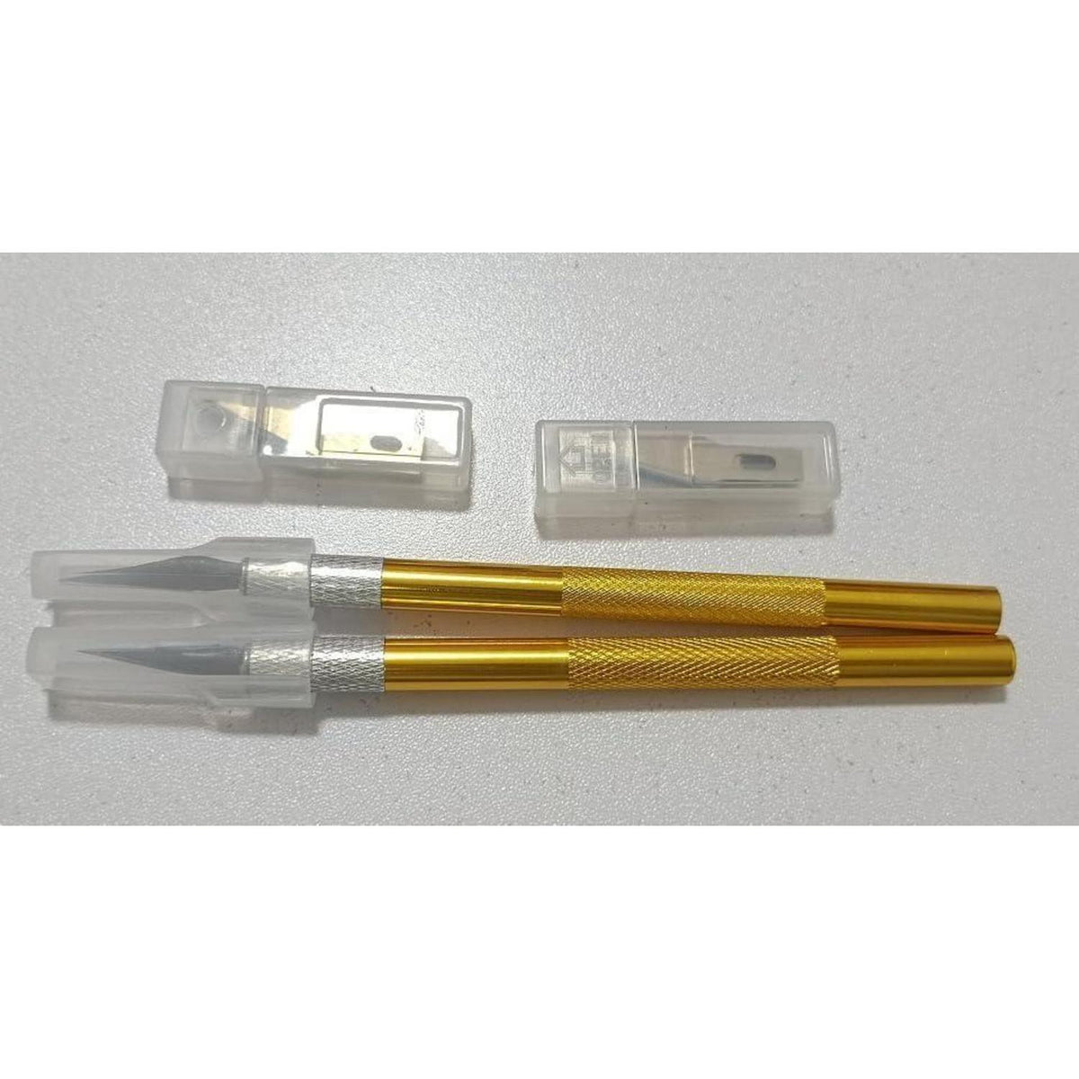 2x Cuttermesser Set mit 20 Ersatzklingen – Präzisionsmesser zum Basteln