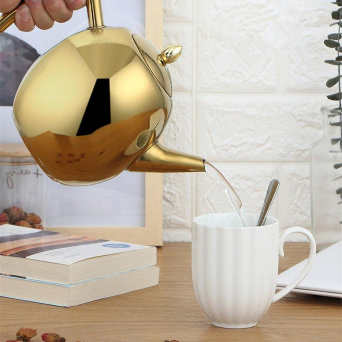 Edelstahl Teekanne 1L mit Filter – Tropffreie Kaffeekanne