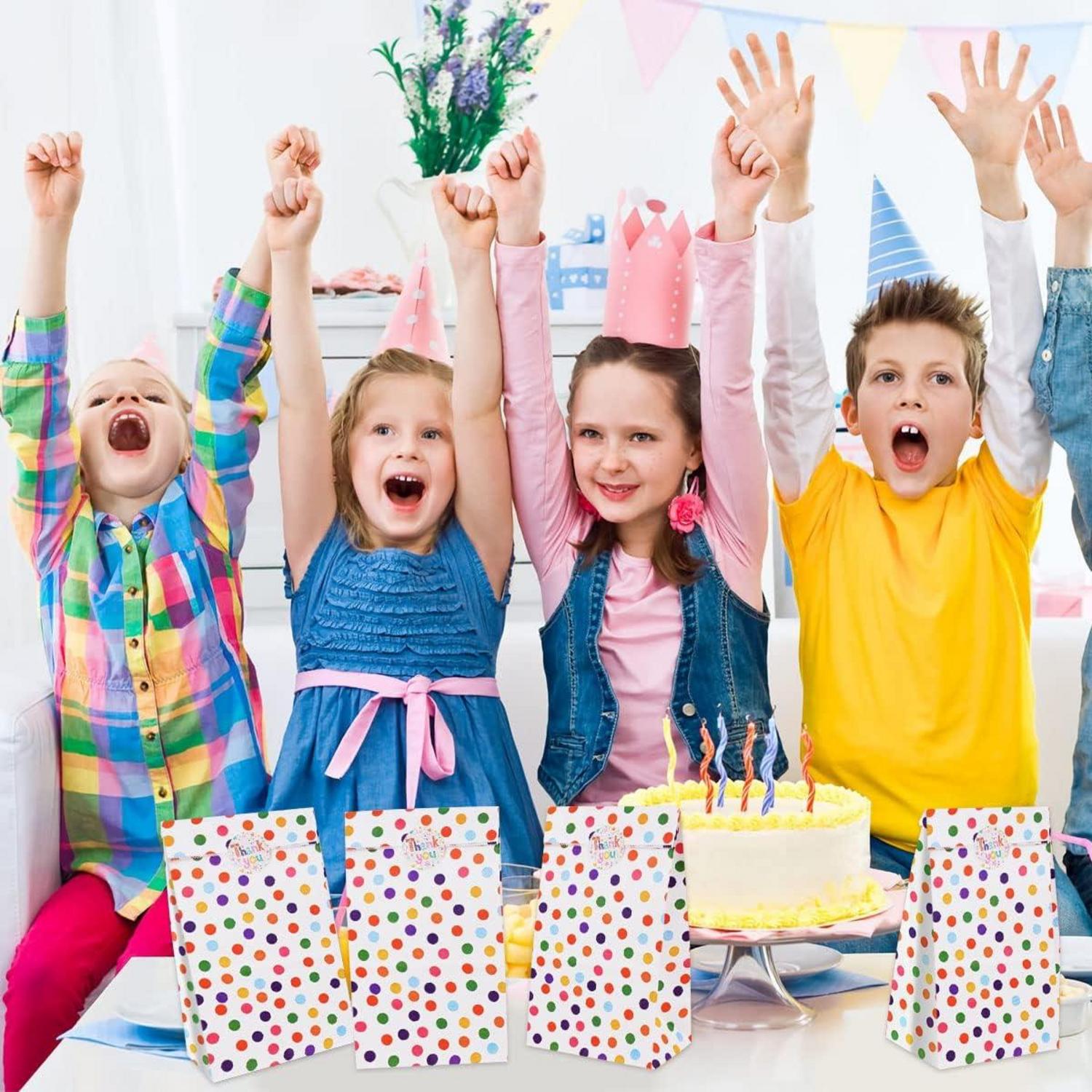 18 Stück Papiertüten Geschenktüten Kindergeburtstag Aufkleber 24x13x8 cm Candy