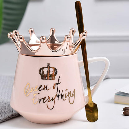 Rosa Queen of Everything Tasse mit Deckel und Krone 350ml
