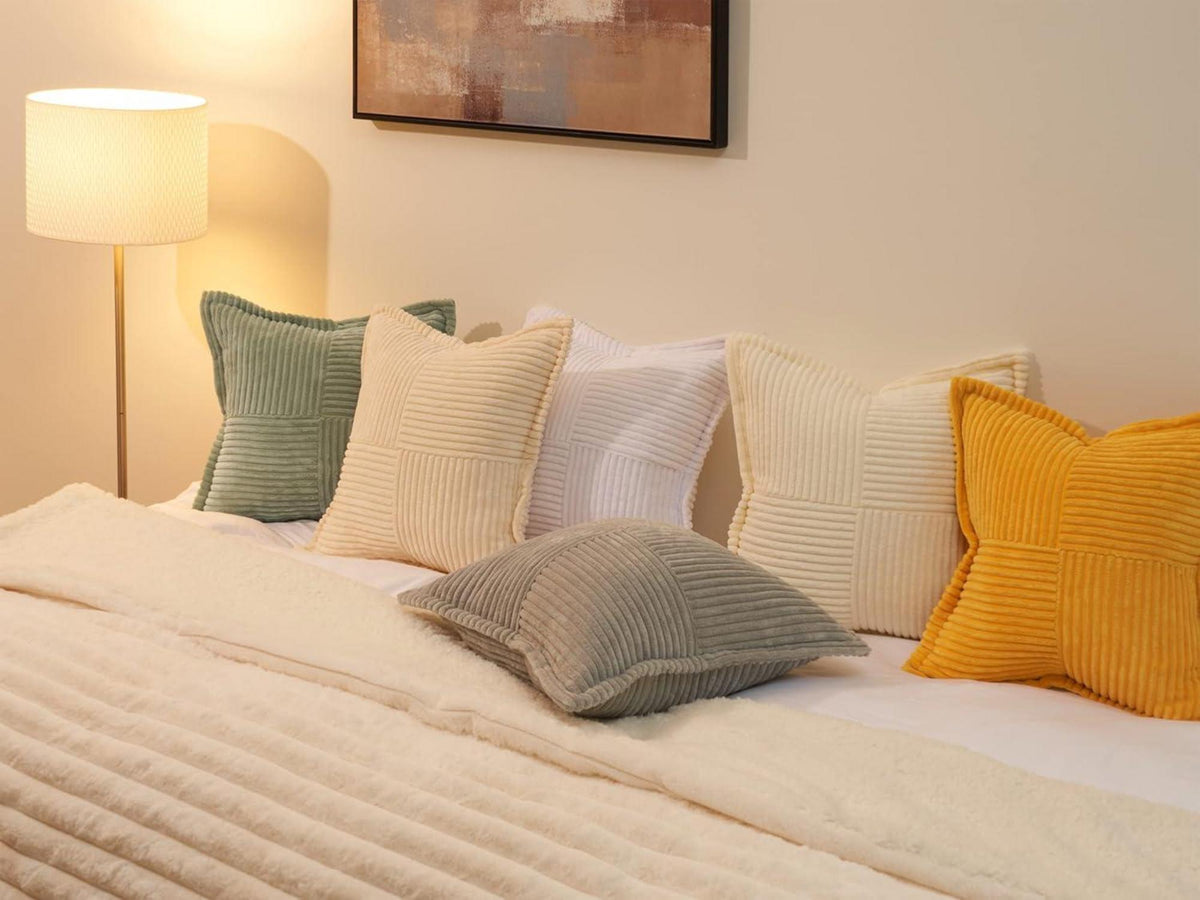 Kordsamt Kissenbezüge 40x40cm Creme 2er Set für Sofa Wohnzimmer