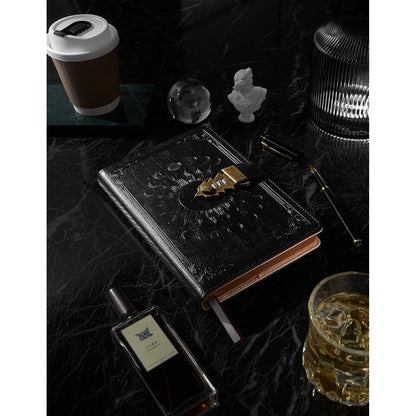 Tagebuch mit Schloss – A5 Journal mit Stift Set in Lederoptik
