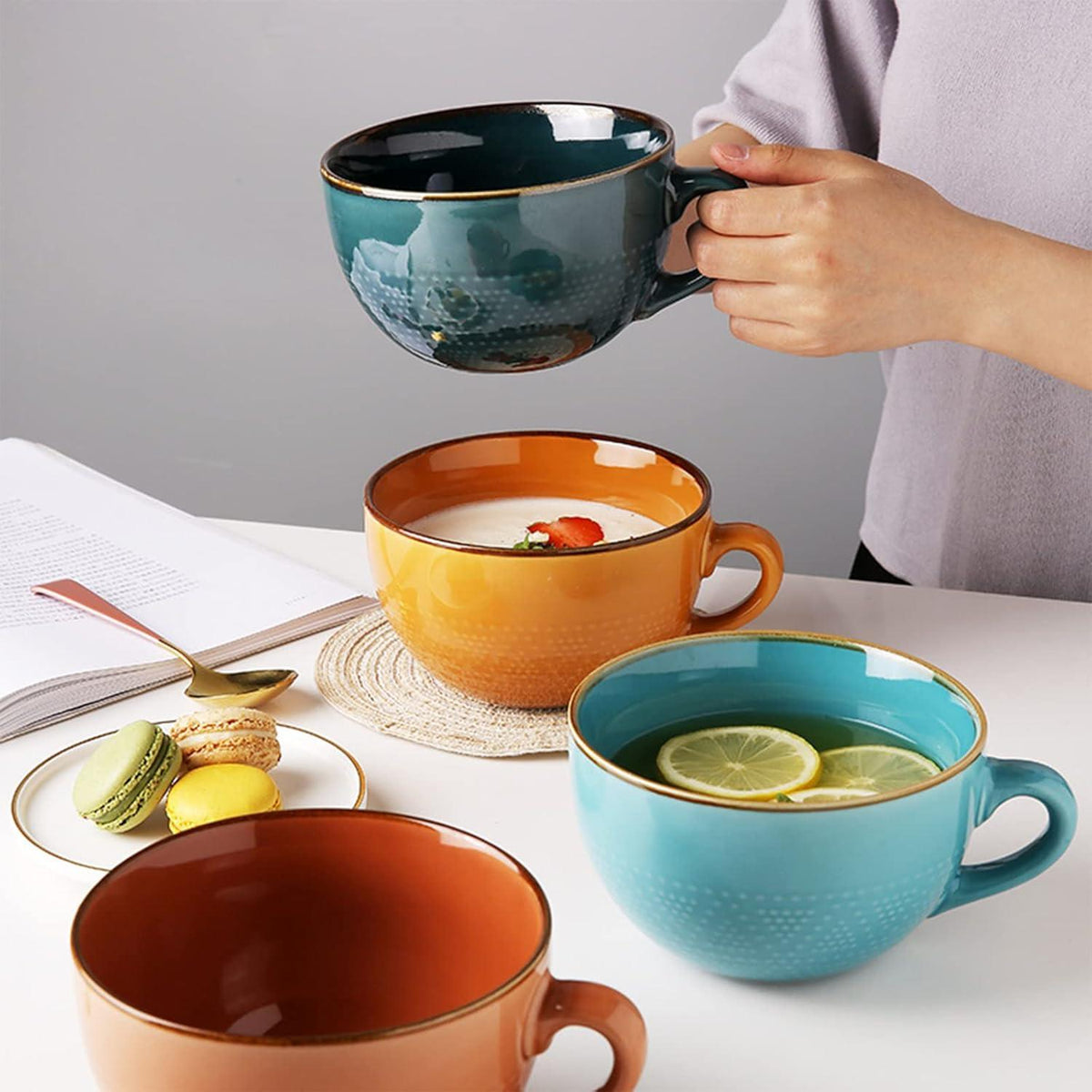 Große Keramik Kaffeetasse Orange 700ml mit Henkel und Griff