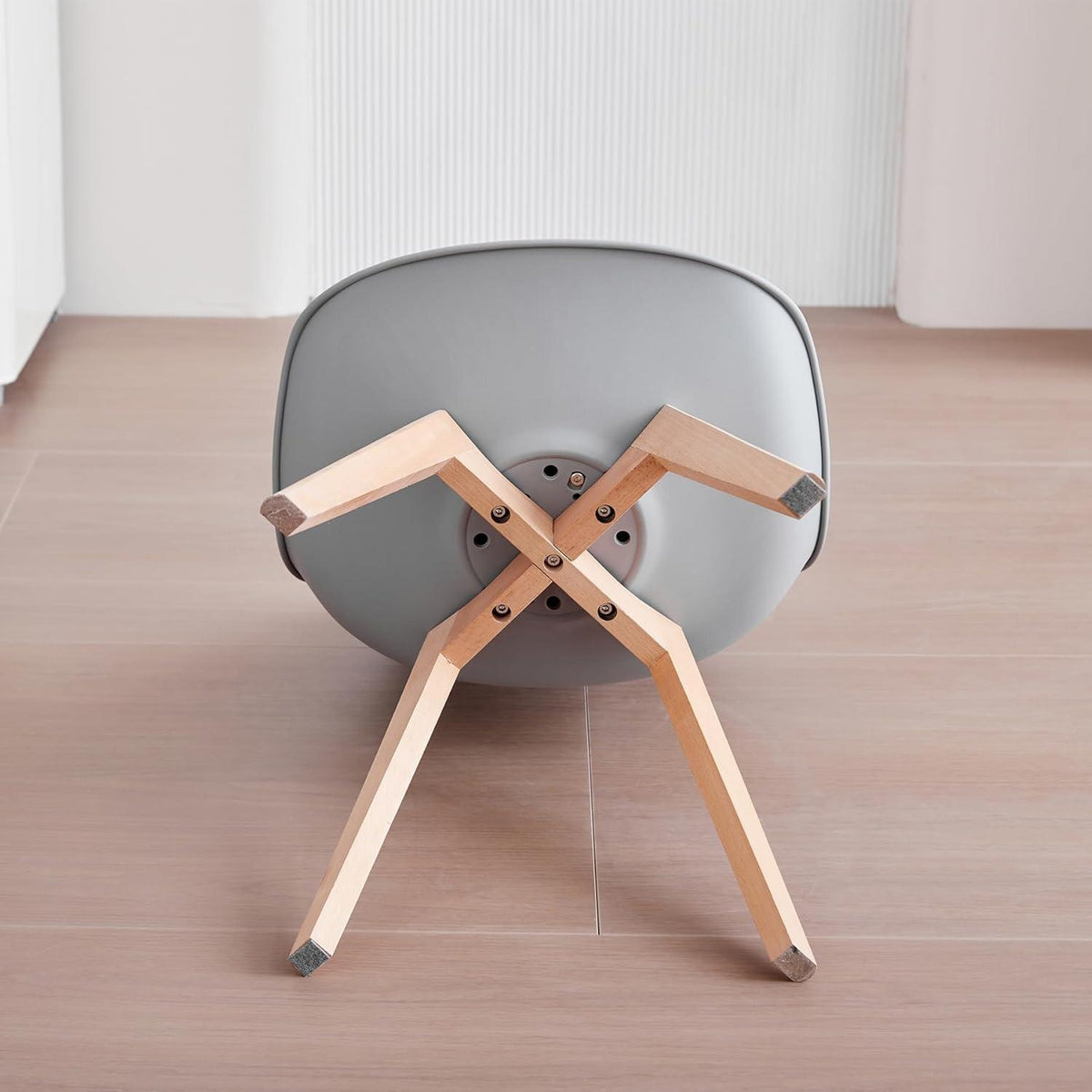 Skandinavische Esszimmerstühle 2er Set Grau, Holz in Lederoptik