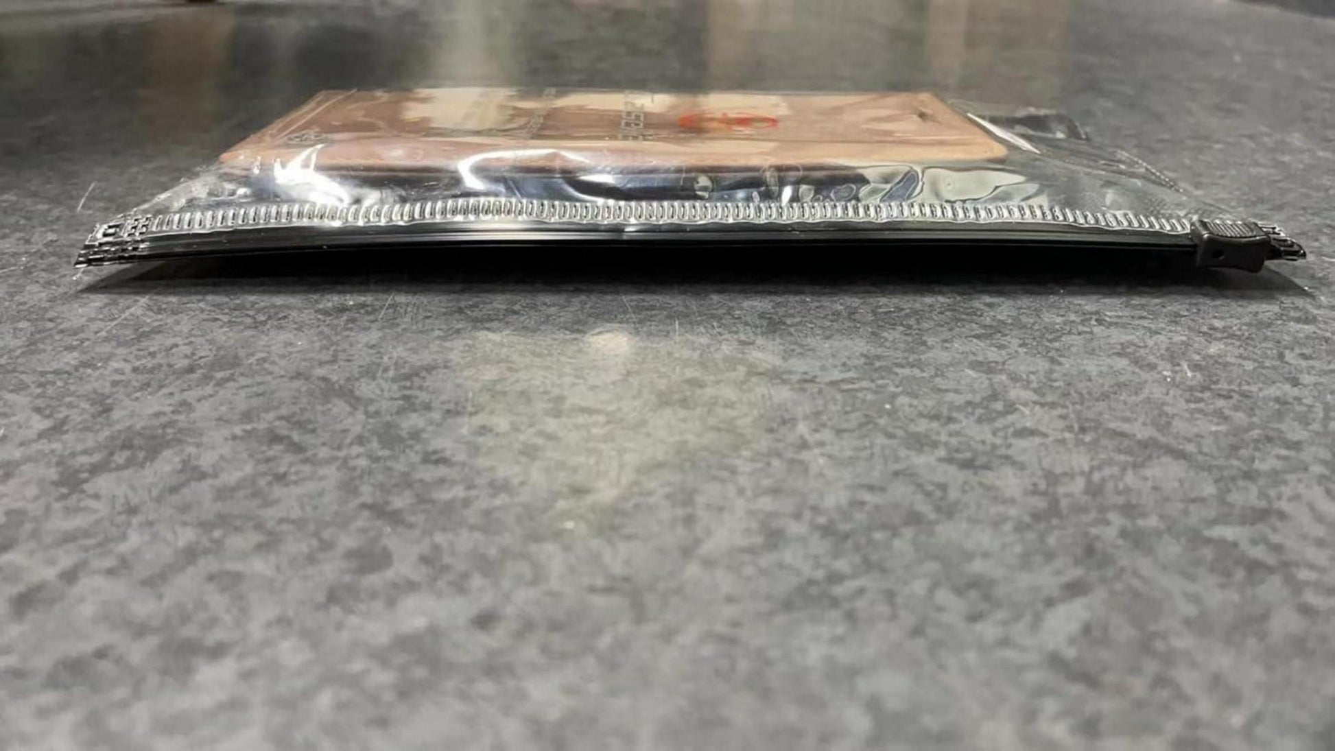 Samsung Galaxy S20 Hülle - Echtes Leder Flip Case mit Standfunktion, Kartenfach & Magnetverschluss