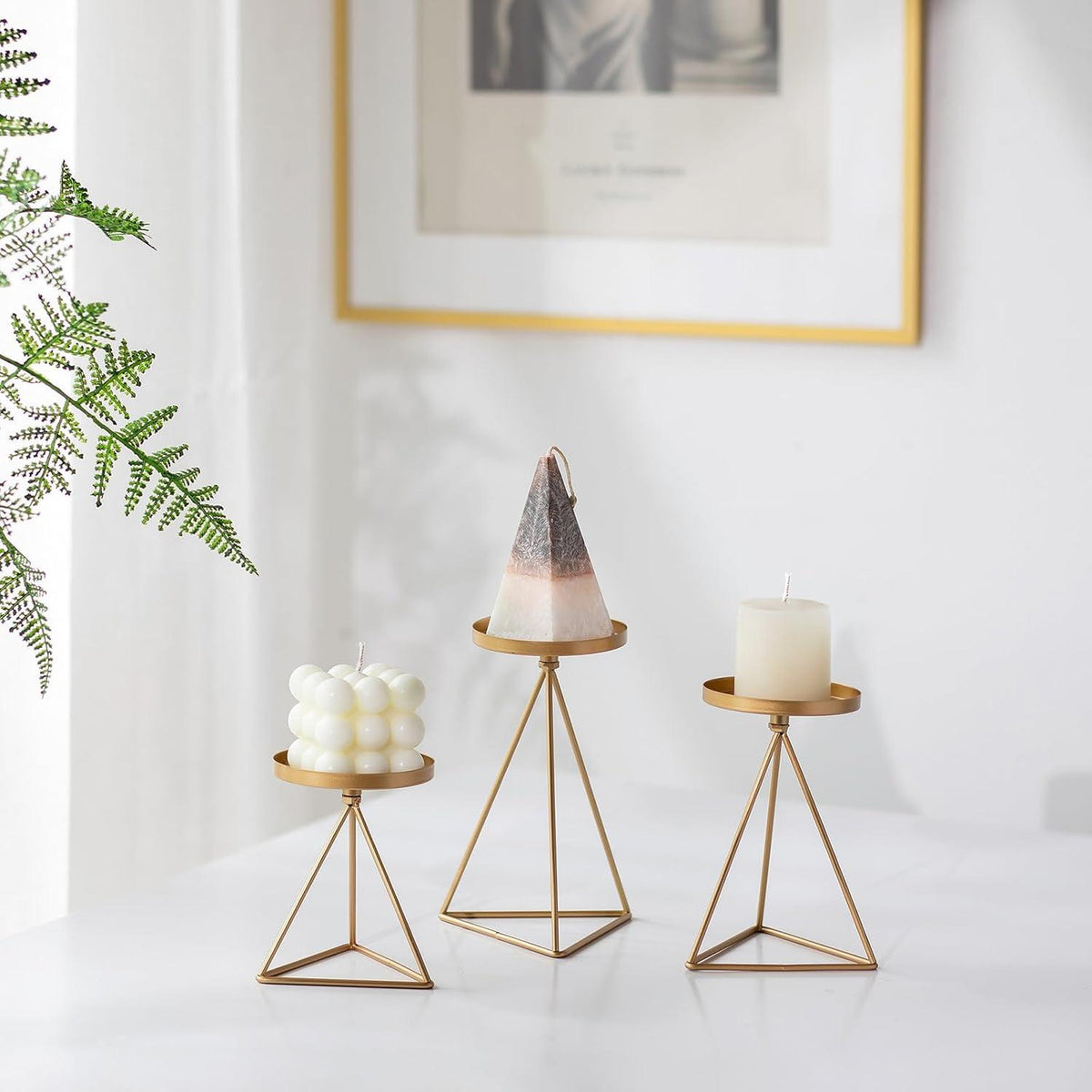Eleganter Set aus 3 Gold Metall Kerzenständer für