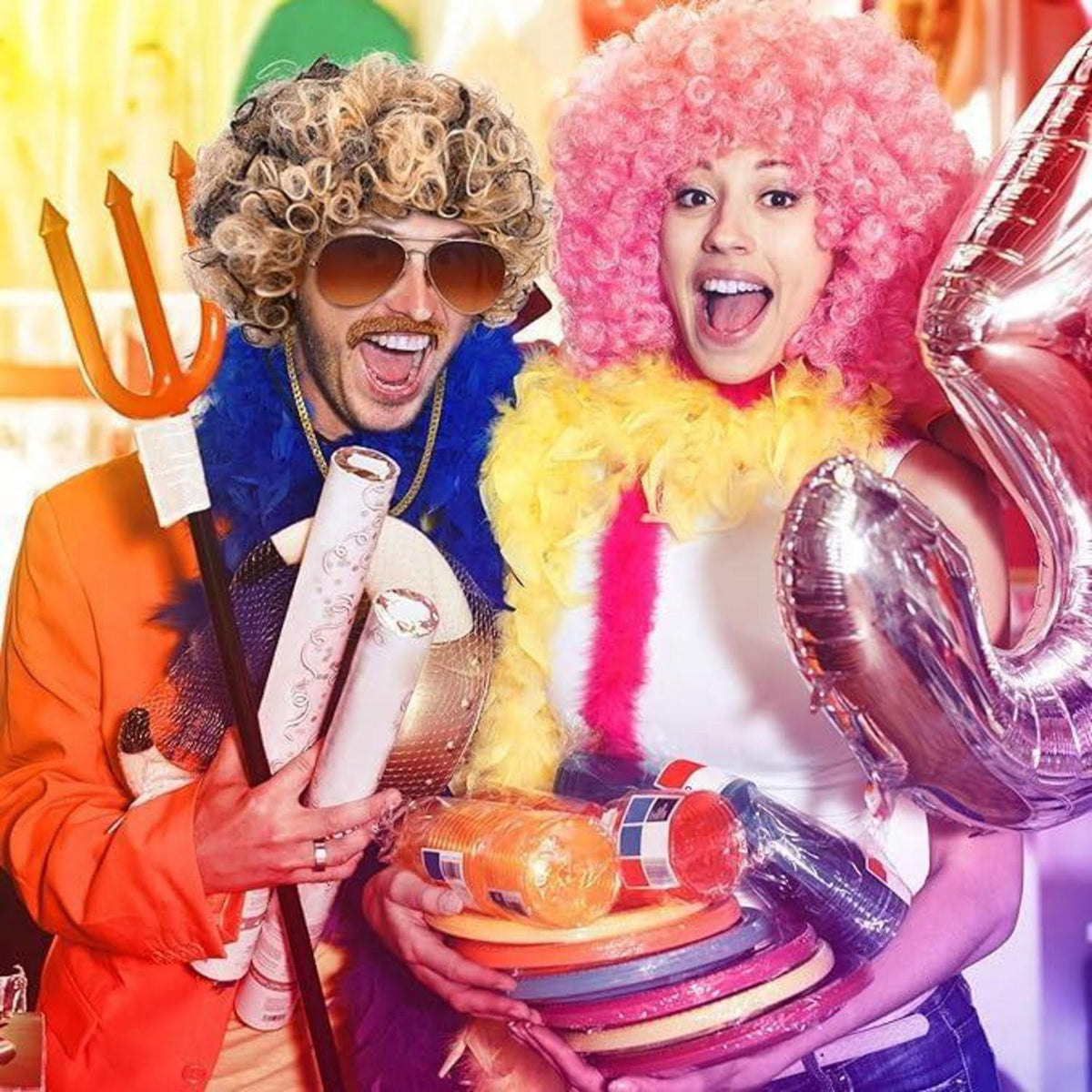 70er Jahre Disco Perücke mit Schnurrbart & Kette – Afro Perücke Blond/Schwarz