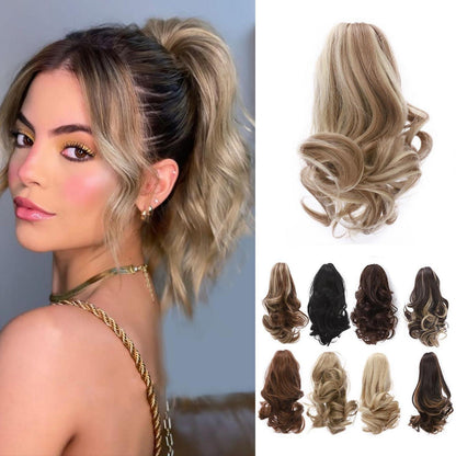 Gewellter Pferdeschwanz Clip Extension Aschblond Balayage 30cm