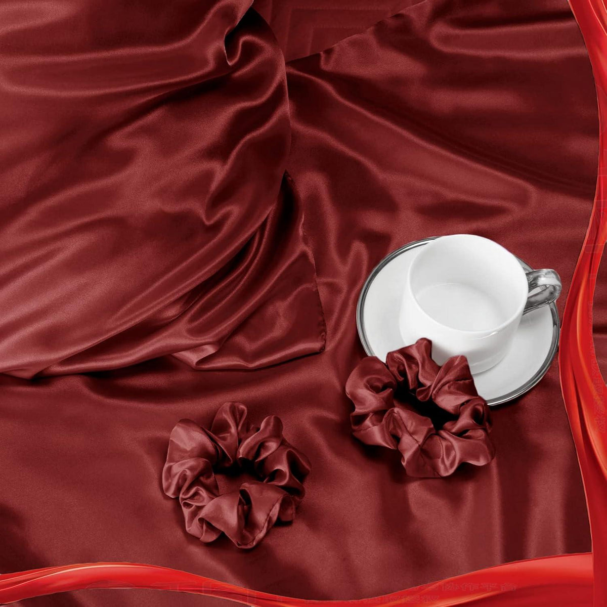 Satin Kissenbezug 40x60 Rot mit Haargummis, Pflege für Haar und Haut