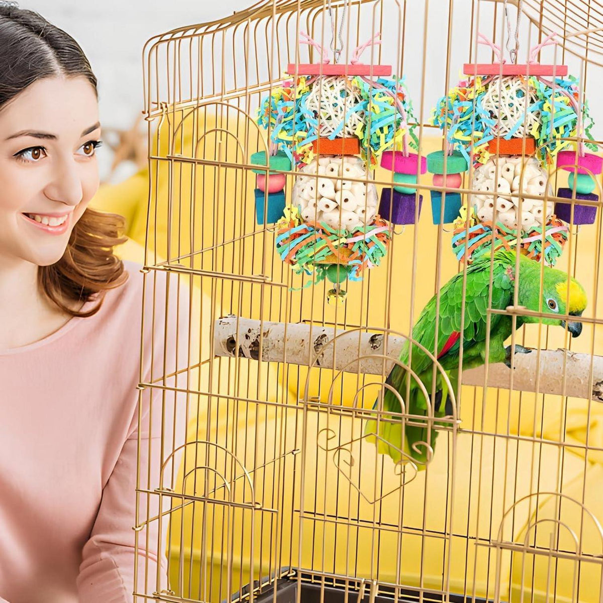Vogelspielzeug mit natürlicher Sola-Kugel für Papageien und kleine
