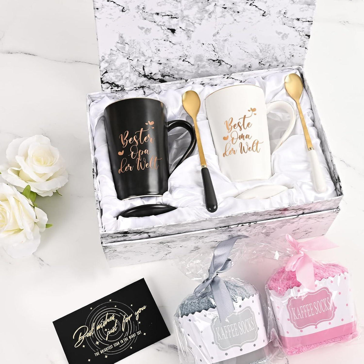 Kaffeetasse Geschenkset Opa Oma – Personalisiert & mit Socke