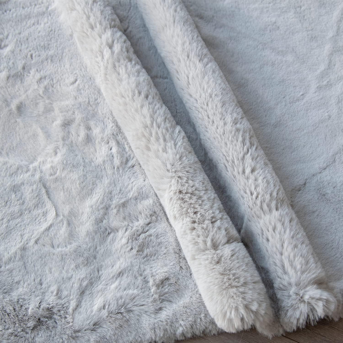 Flauschiger Grau Teppich 150x215 cm – Waschbar & Weich