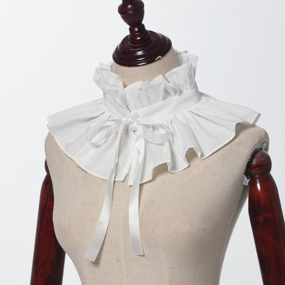 Rüschenkragen im viktorianischen Stil aus Polyester-Seide