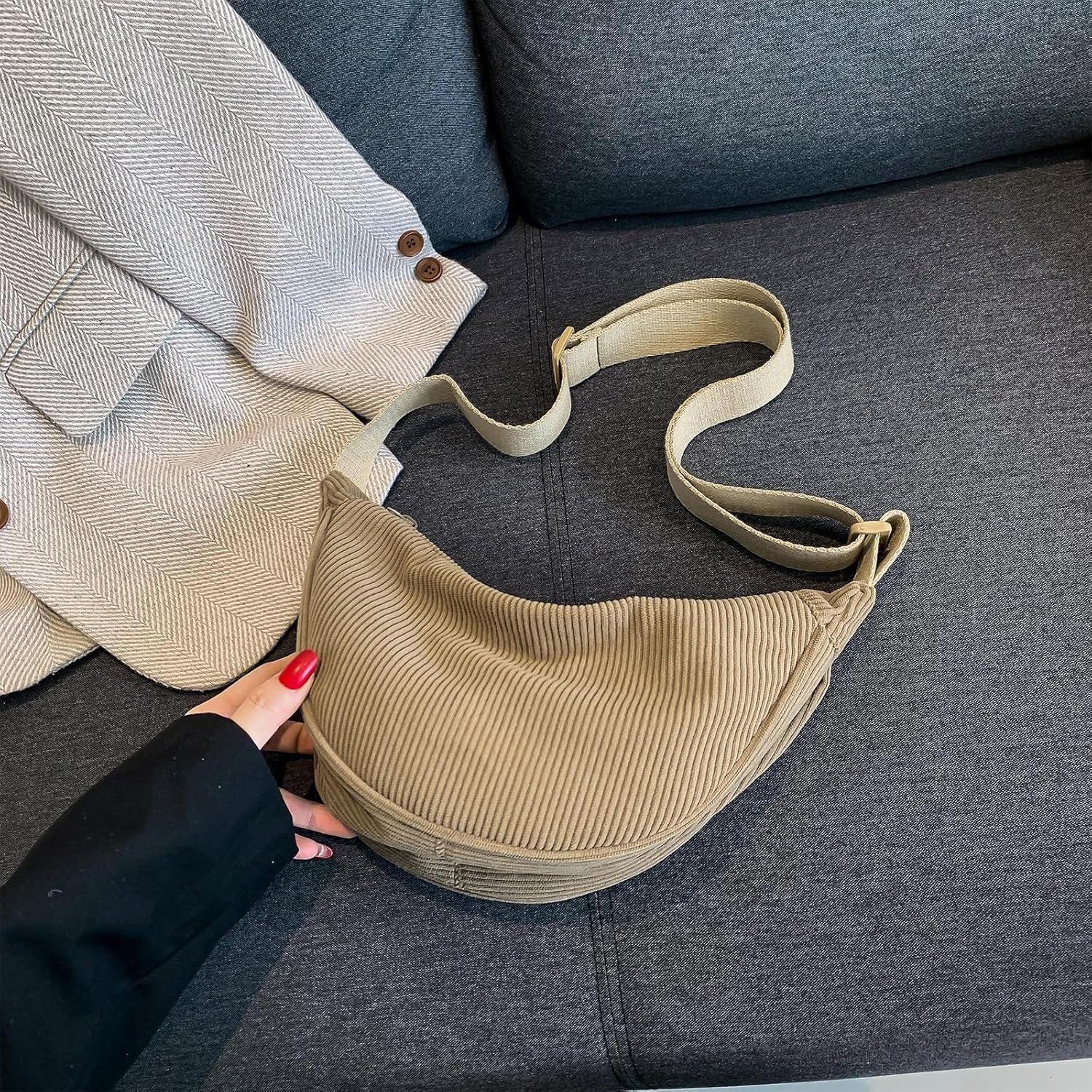 Kleine Halbmondtasche aus Cord für Damen - Crossbody Bag in A-khaki