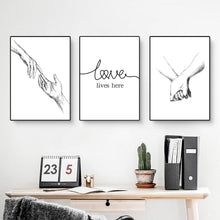 3er Set Moderne Schwarzweiß Wandbilder 40x50cm Hand in Hand