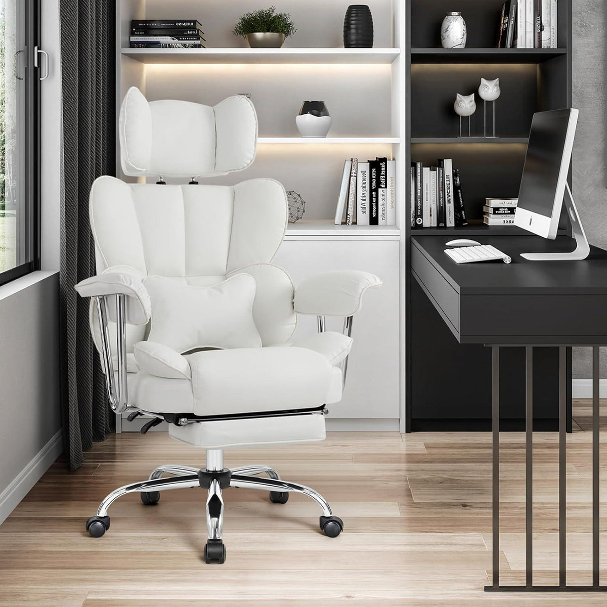 Ergonomischer Bürostuhl mit Fußstütze und Kopfstütze in