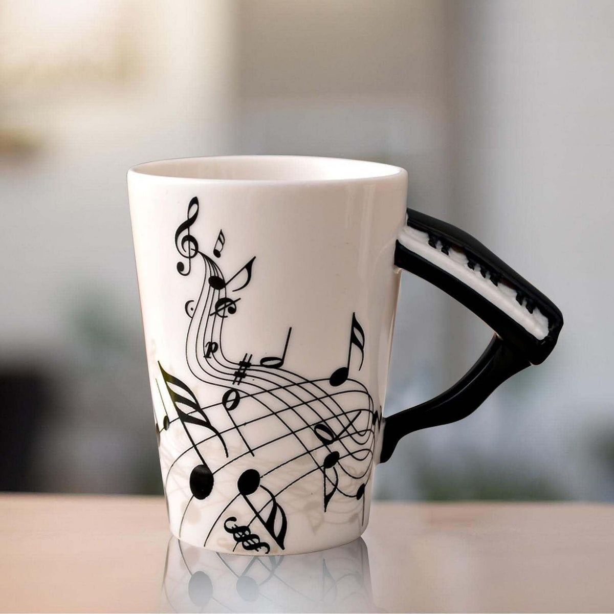 Keramiktasse Klaviergriff mit Musiknoten – 250ml Geschenkbecher
