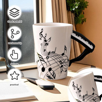 Keramiktasse Klaviergriff mit Musiknoten – 250ml Geschenkbecher