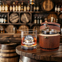Whiskyglas-Set 1984 für Männer in Fassbox