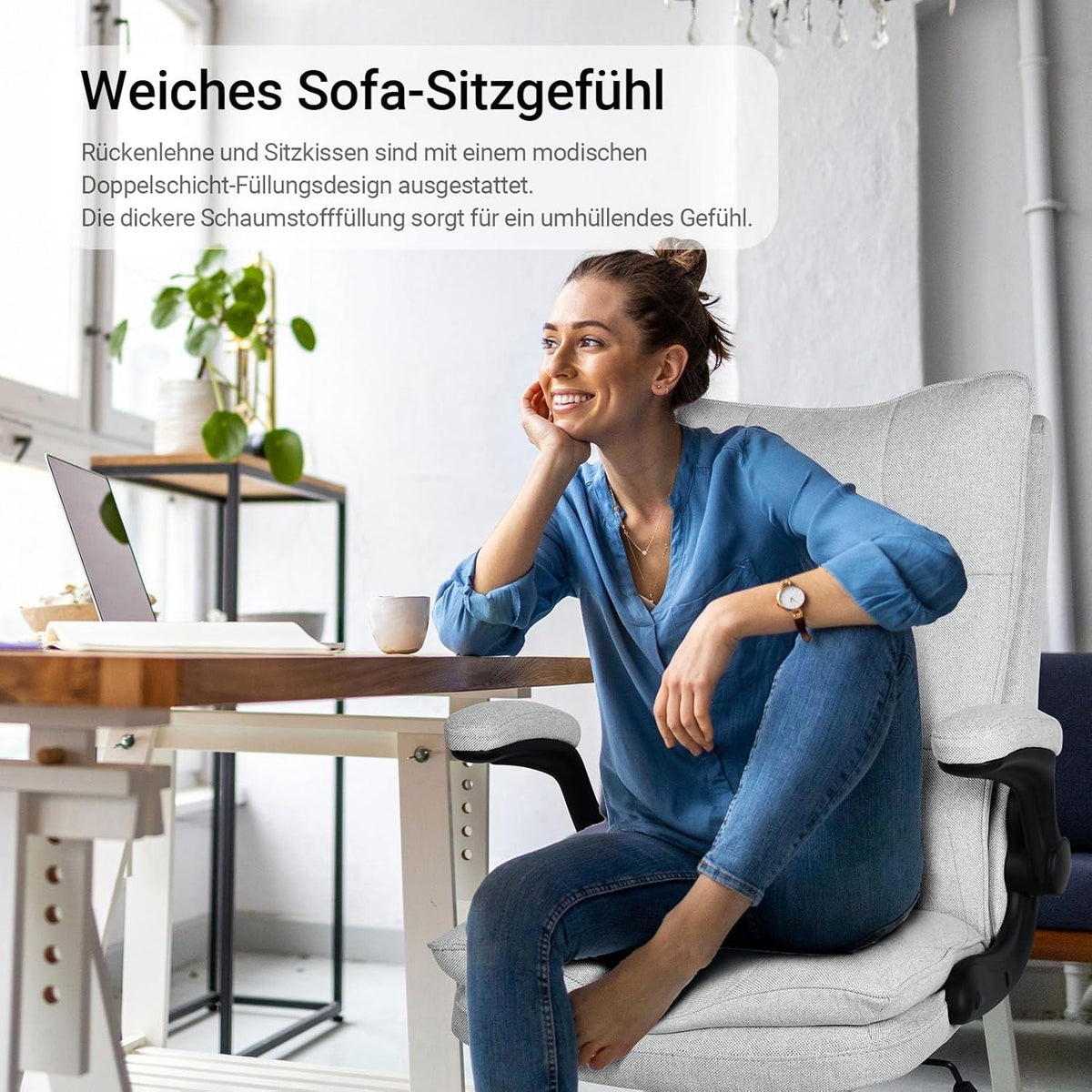 Ergonomischer Bürostuhl mit klappbaren Armlehnen Grau