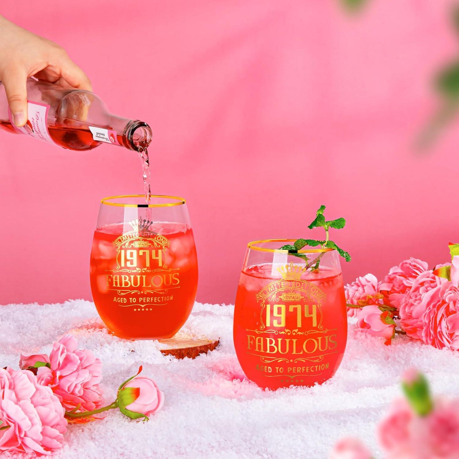 Personalisiertes Gin-Glas-Set 50. Geburtstag Frauen Weingläser Golddruck Silikon-UntersetzerBox Ginglas dunkelrot