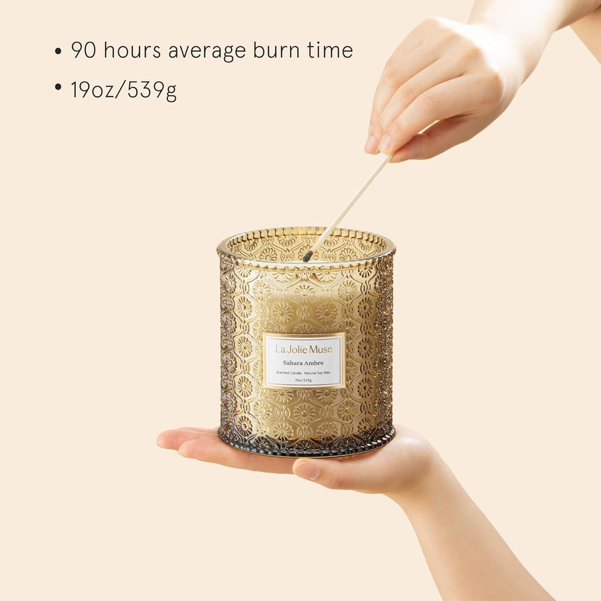 LA JOLIE MUSE Amber Duftkerze 540g - Holzdocht - 90 Stunden