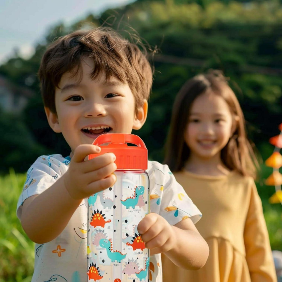 Trinkflasche Kinder Auslaufsicher 0,5L mit Strohhalm & Griff