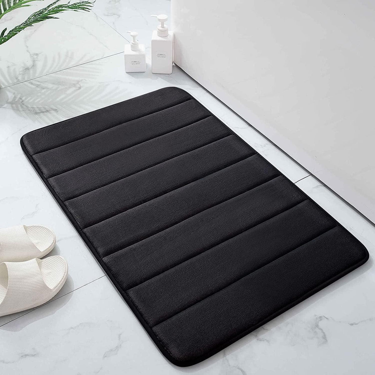 Memory Foam Badteppich 60x90 cm Schwarz – Rutschfest & Saugfähig