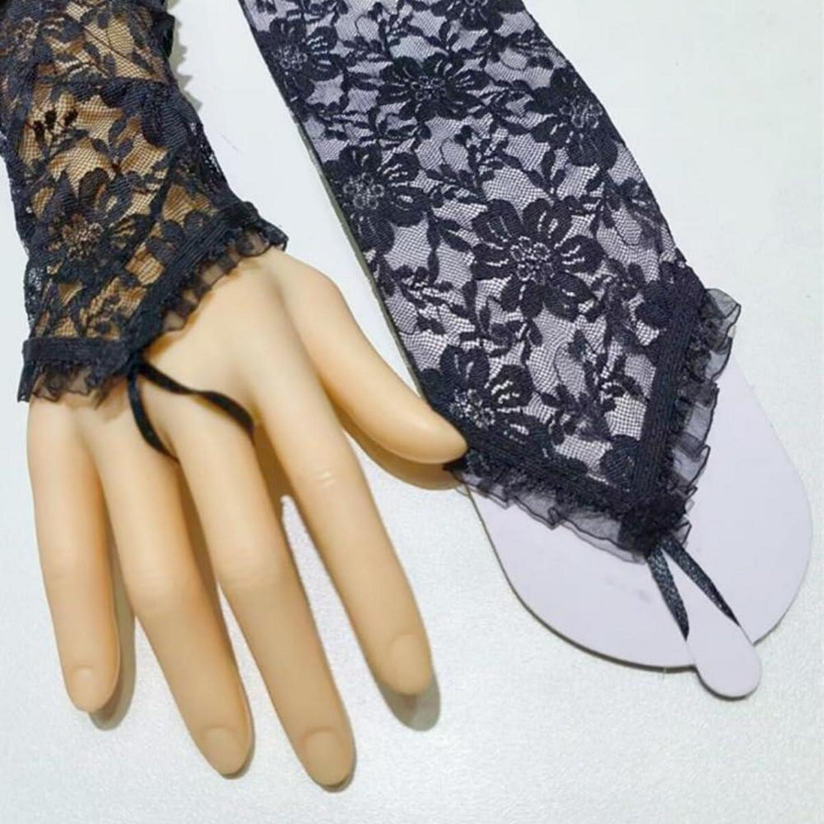 Damen Fingerlose Spitze Handschuhe – Lange Netz Schnürhandschuhe