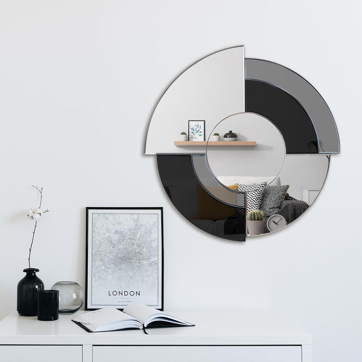 Asymmetrischer Wandspiegel 80cm Schwarz | Rahmenloser Spiegel für Wohnzimmer