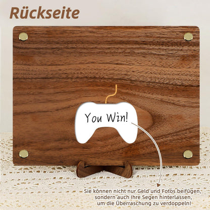 Gamer Geldgeschenk Holz mit Glückwunschkarte – Level Up Geschenkidee