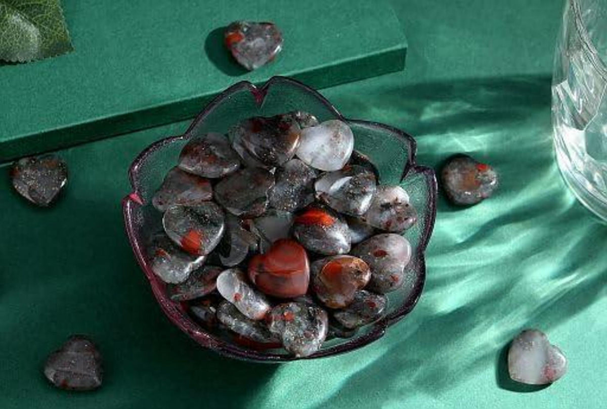 20er Set Drachenblutstein Herz Kristalle Natürlich Handpoliert