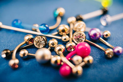NIUSIMAN Bauchnabelpiercing Set 14G 2 Stück chirurgenstahl Gold Silber Zirkonia Barbell