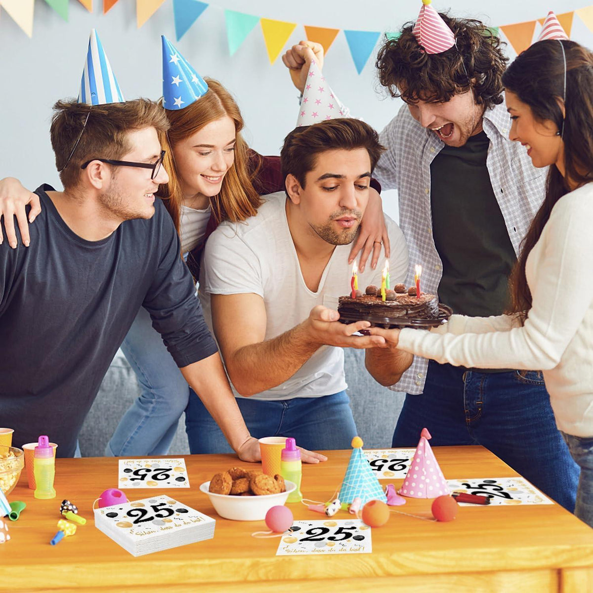 Servietten 25. Geburtstag Schwarz Gold, 30 Stück 3-lagig