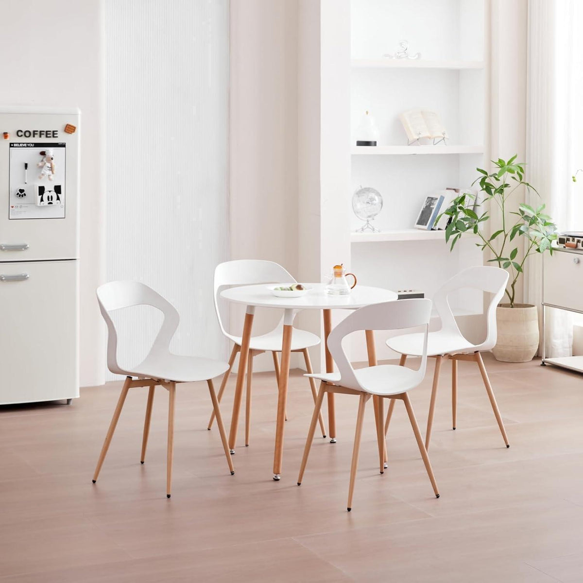 Nordischer Esszimmerstuhl Set 4er – Weiß & Holz | Bequemer Hohlrücken